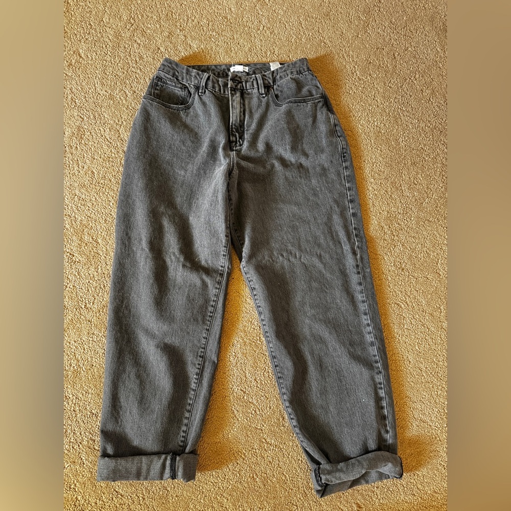 Good American High Rise Jeans in Dark Gray